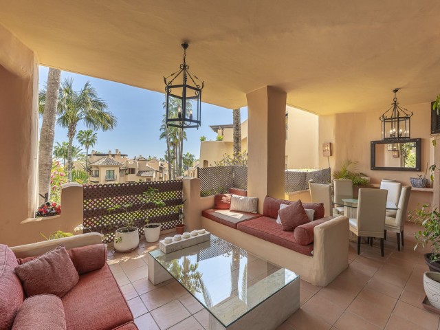 2 Bedrooms Apartment in Marbella