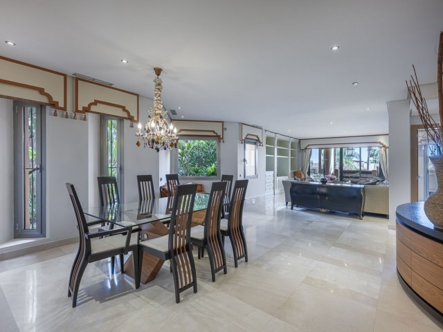 2 Bedrooms Apartment in Marbella