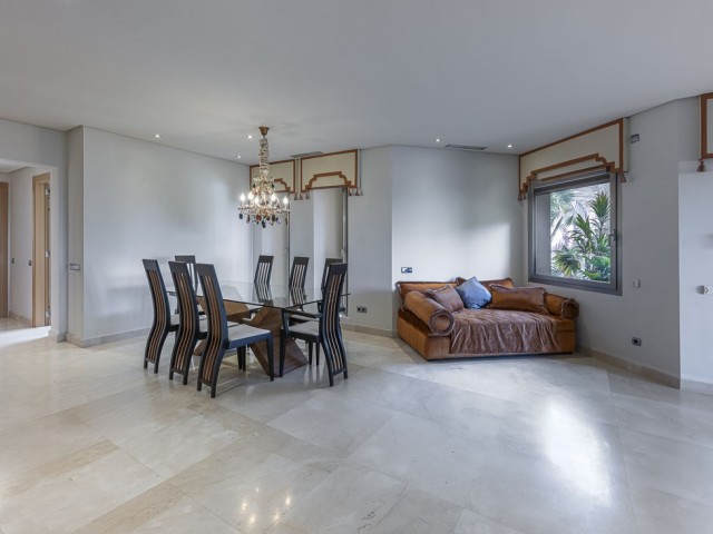 2 Bedrooms Apartment in Marbella