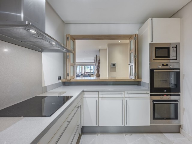 2 Bedrooms Apartment in Marbella