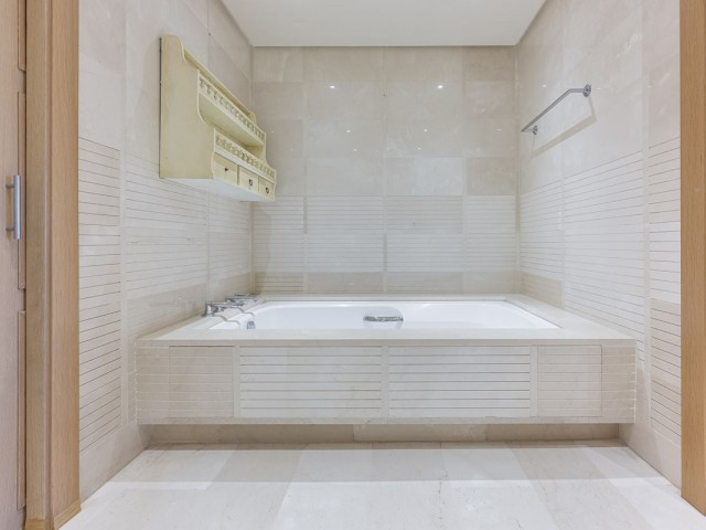 2 Bedrooms Apartment in Marbella