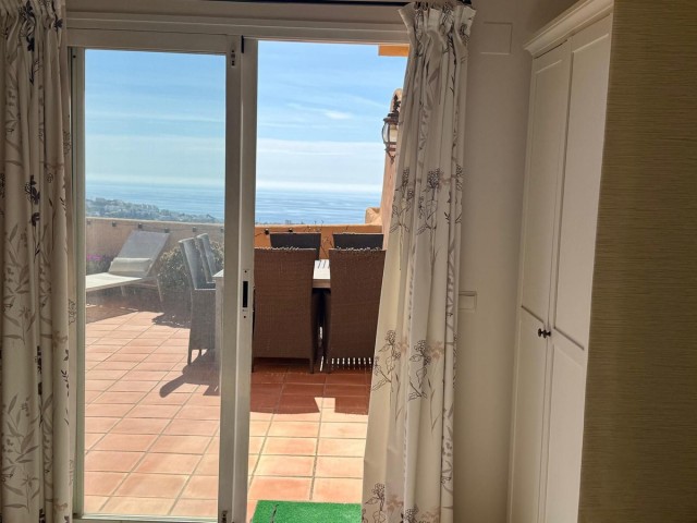 3 Bedrooms Apartment in Calahonda