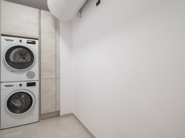 4 Bedrooms Apartment in Nueva Andalucía