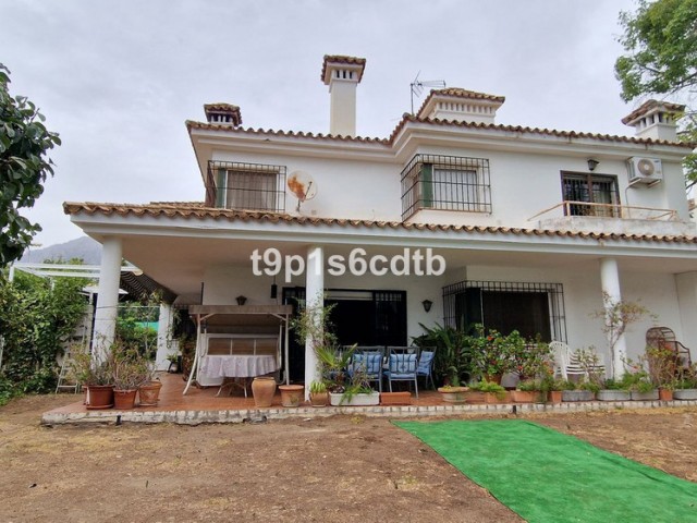 5 Makuuhuoneen Huvila Marbella