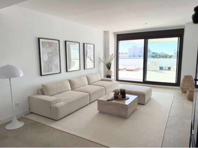 3 Bedrooms Apartment in Estepona