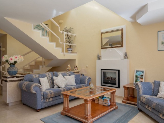 4 Sovrums Radhus i New Golden Mile