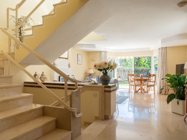 4 Sovrums Radhus i New Golden Mile