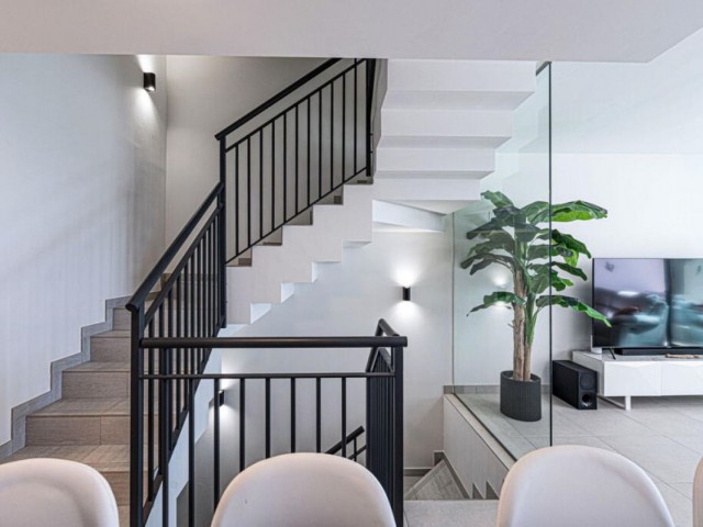 4 Slaapkamer Rijtjeshuis in Manilva