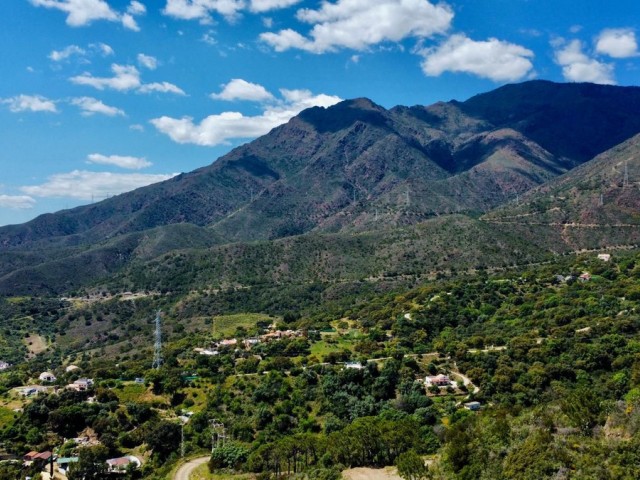  Grundstück in Estepona