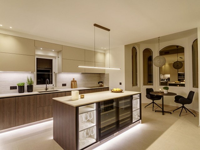 5 Bedrooms Villa in Nueva Andalucía