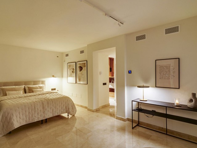 5 Bedrooms Villa in Nueva Andalucía