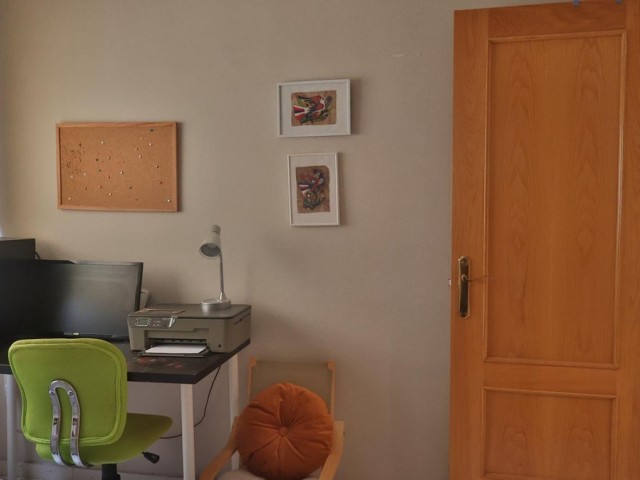 Appartement avec 3 Chambres  à Málaga