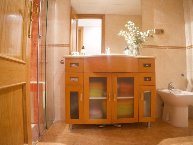 Appartement avec 3 Chambres  à Málaga