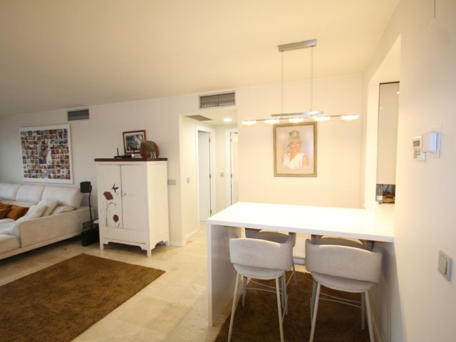 Kattohuoneisto Guadalmina Alta