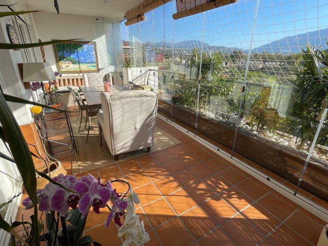 Kattohuoneisto Guadalmina Alta