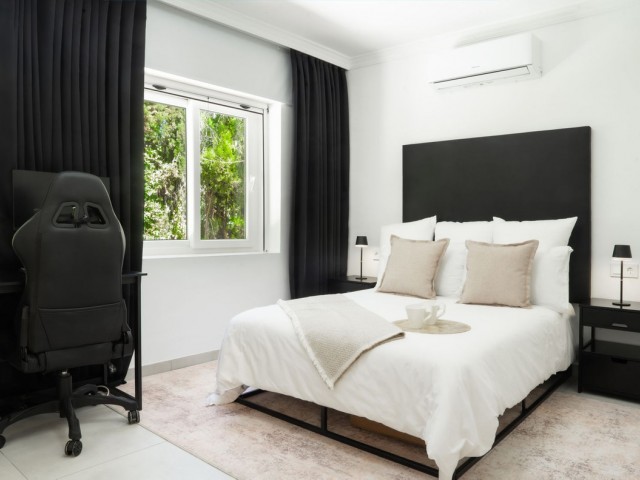 4 Bedrooms Villa in Estepona