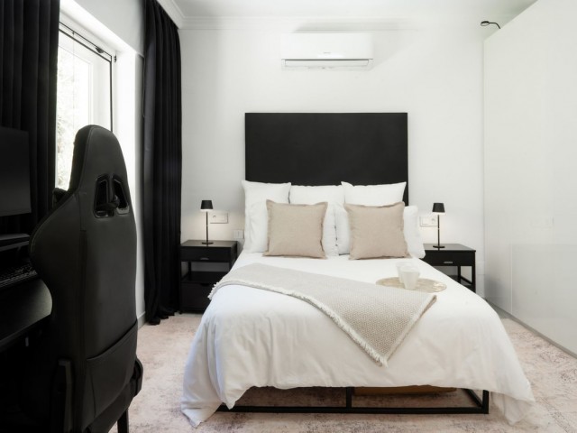 4 Bedrooms Villa in Estepona