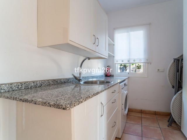 7 Bedrooms Villa in Estepona