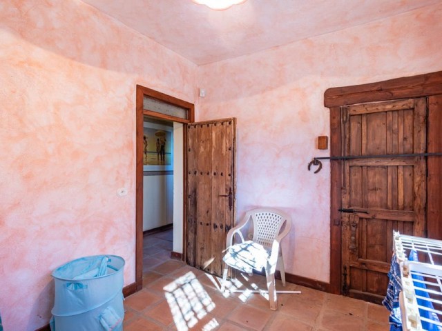 5 Bedrooms Villa in Mijas