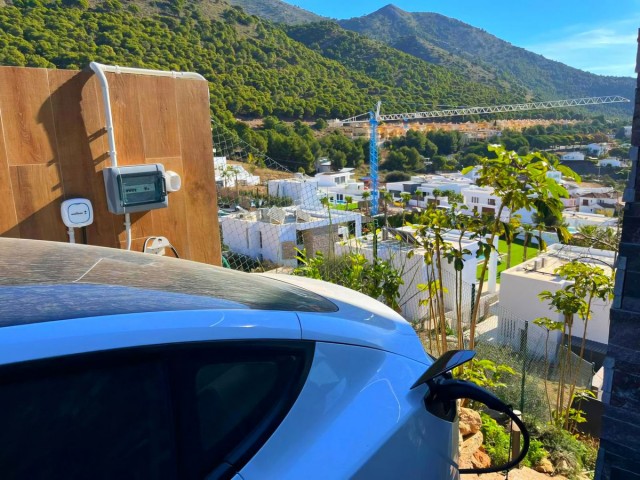 5 Bedrooms Villa in Mijas