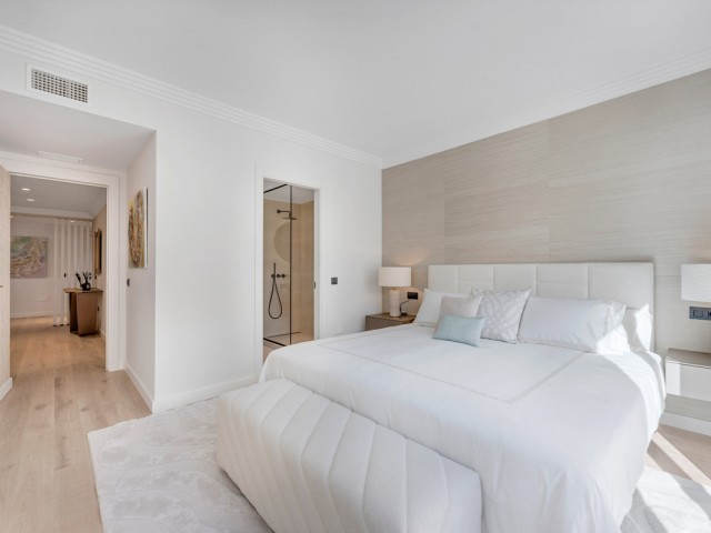 4 Bedrooms Apartment in Nueva Andalucía