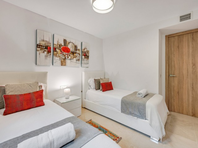 Apartamento con 3 Dormitorios  en Puerto Banús