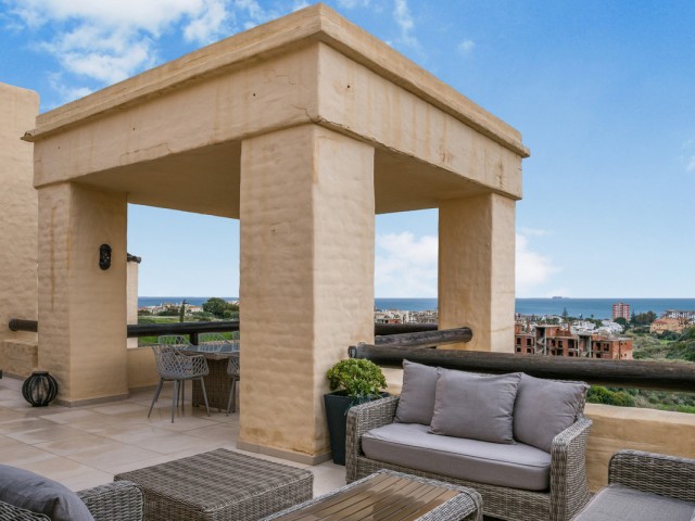 Penthouse avec 3 Chambres  à La Duquesa