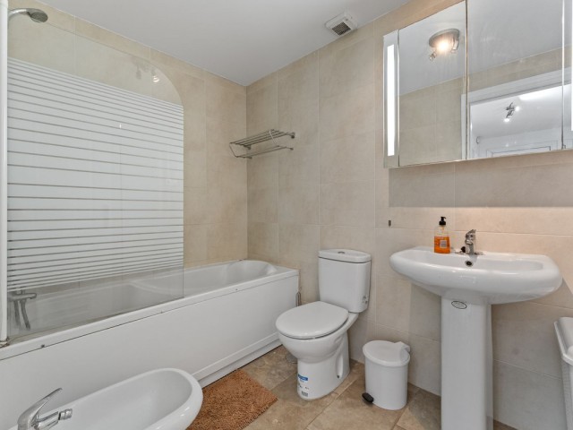 2 Bedrooms Apartment in Benalmadena