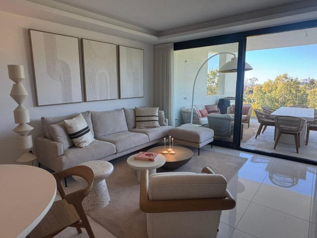 2 Bedrooms Apartment in Benahavís