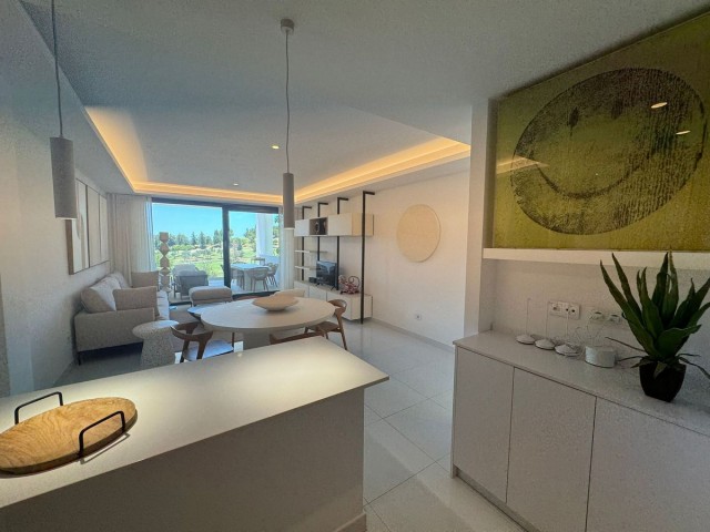 2 Bedrooms Apartment in Benahavís