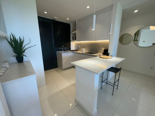 2 Bedrooms Apartment in Benahavís