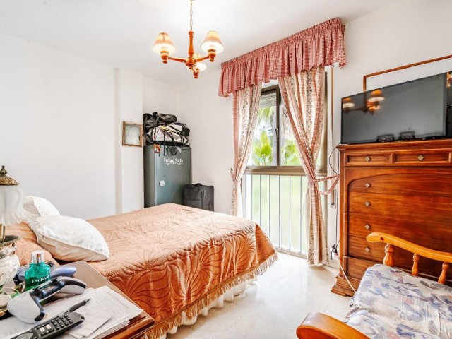 4 Bedrooms Villa in Estepona