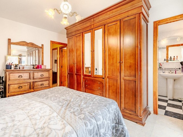 4 Bedrooms Villa in Estepona