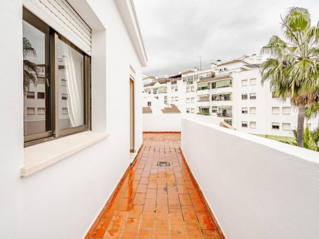 4 Bedrooms Villa in Estepona