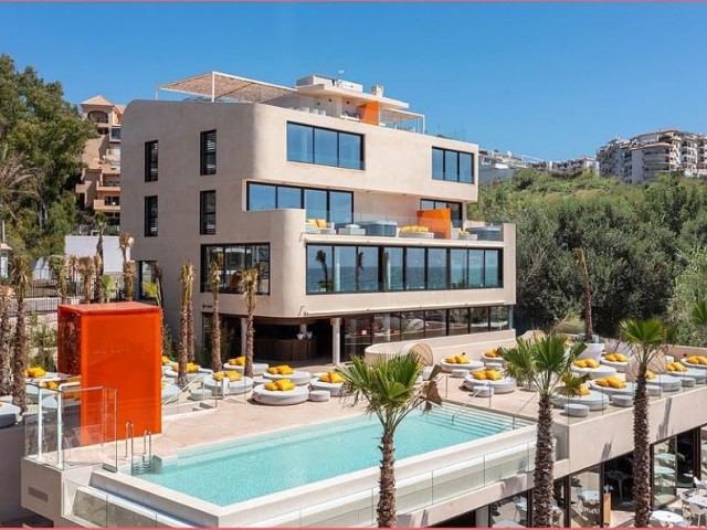 2 Sovrums Lägenhet i Fuengirola