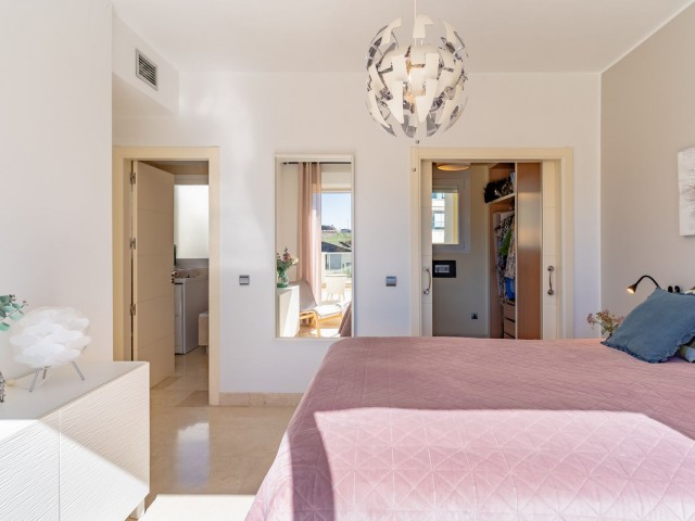 Penthouse, Cerros del Aguila, R5354497