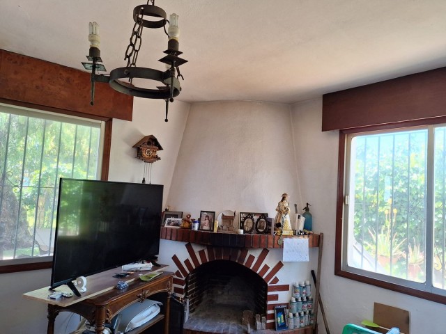 3 Bedrooms Villa in Estepona