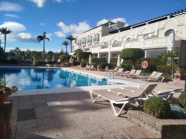 Leilighet, Aloha, R5354917