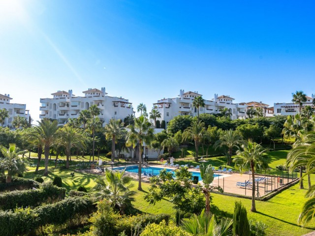 3 Bedrooms Apartment in Estepona