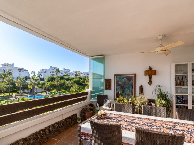 3 Bedrooms Apartment in Estepona