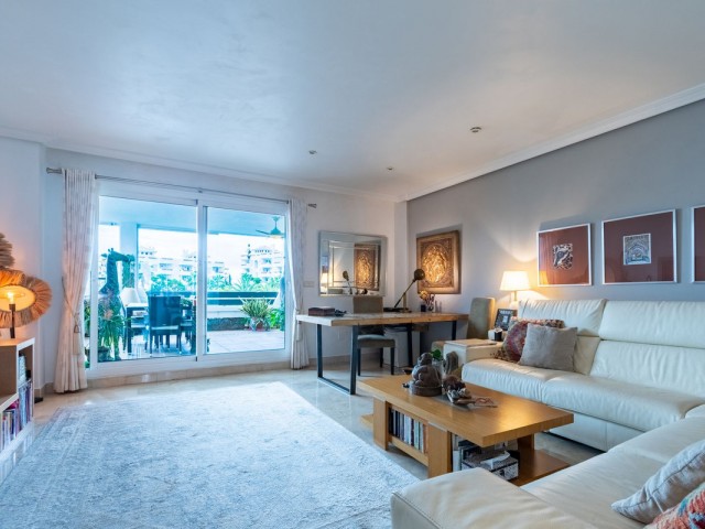 3 Bedrooms Apartment in Estepona