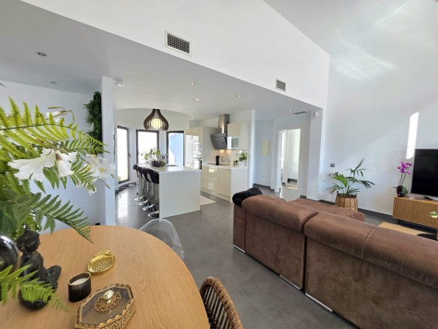 4 Soveroms Villa i Estepona