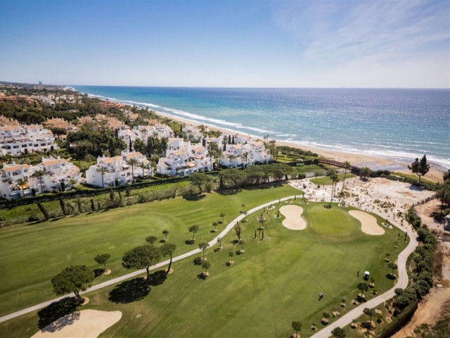 Apartamento con 3 Dormitorios  en Los Monteros