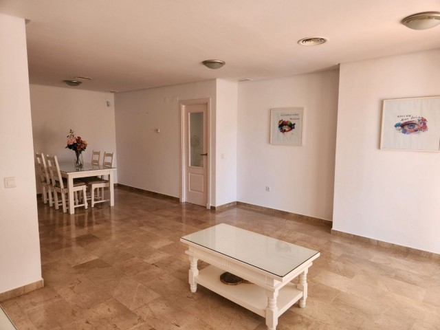 Appartement avec 2 Chambres  à Torrequebrada