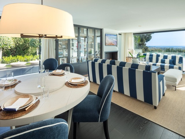 5 Bedrooms Villa in Marbella