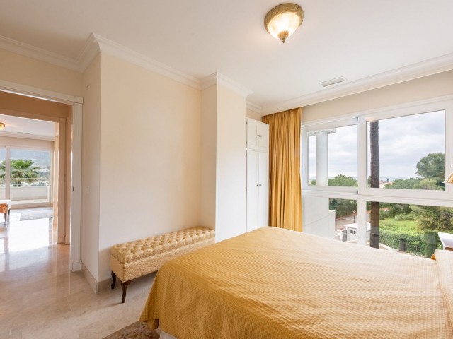 3 Bedrooms Apartment in Nueva Andalucía