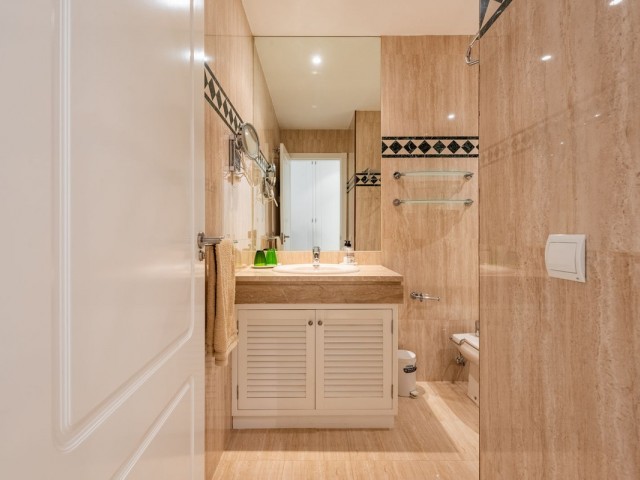 3 Bedrooms Apartment in Nueva Andalucía