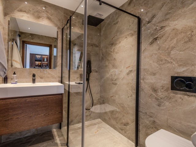 2 Sovrums Lägenhet i Benalmadena