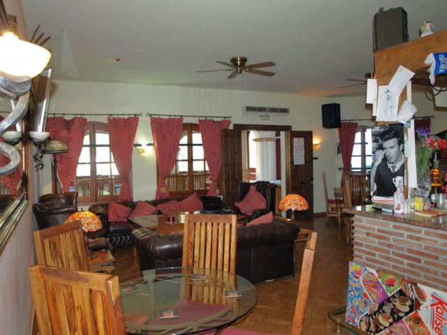 Liikekiinteistö Mijas