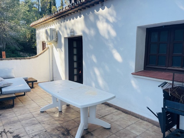 Comercial con 3 Dormitorios  en Mijas